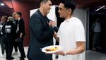 Pesona Afgan yang Baru Punya Bisnis Kuliner Tahu Goreng