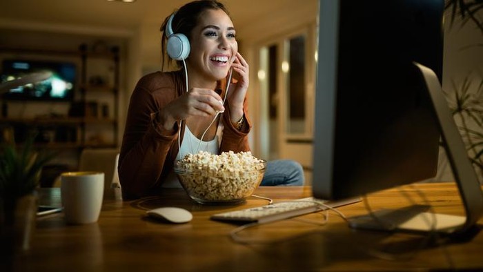 Apa Benar Nonton Video Makanan Bisa Bikin Lapar? Ini Kata Peneliti