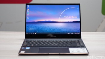 ZenBook Flip S (UX371) merupakan laptop convertible paling premium dari Asus saat ini dengan desain yang mewah, ringkas dan ringan. Foto: Adi Fida Rahman/detikINET