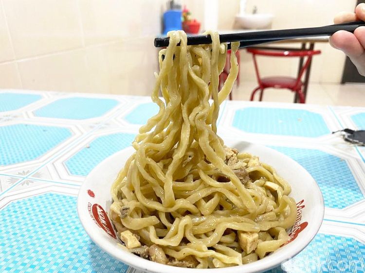 Yummy! Ini Bakmi Karet dan Nasi Tim Halal yang Enak di Sunter