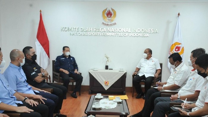 Ketum PP IMI Bambang Soesatyo bertemu Ketum KONI Pusat MArciano Norman.