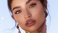 Banyak netizen yang salah fokus dengan sosoknya yang cantik dan juga seksi. Foto: Dok. Instagram/danielalopezosorio