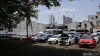 Seperti diketahui, pemerintah memberlakukan diskon PPnBM (pajak penjualan atas barang mewah (PPnBM) untuk mobil baru. Ada 21 mobil yang berhak mendapatkan diskon PPnBM, harganya pun lebih murah.