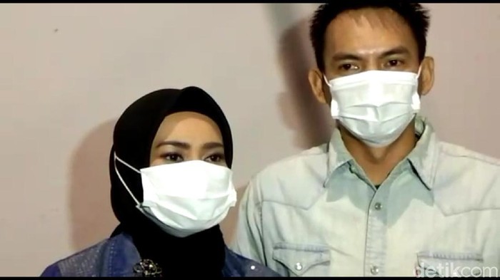Ikke Nurjanah dan Karlie Fu