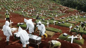 Foto: Kilas Balik 1 Tahun Corona di Indonesia