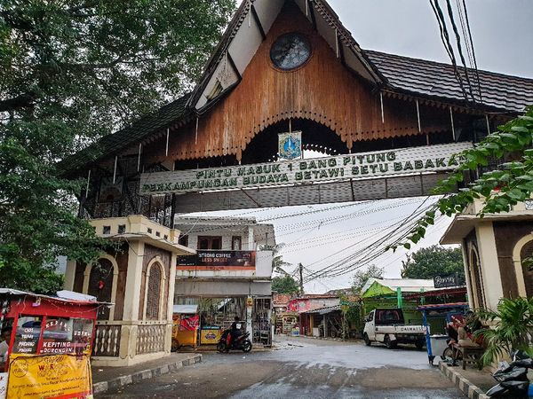 Begini Suasana Kampung Betawi Usai Setu Babakan Ditutup