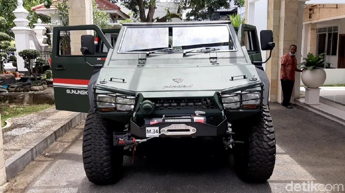Mobil Maung yang digunakan Bupati Kabupaten Gunungkidul Sunaryanta untuk berdinas ke lokasi yang sulit dijangkau.