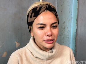 Nikita Mirzani Kuatkan Istri Sapri Pantun yang Hamil Tua