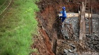 Dengan dibangunnya embung di kawasan tersebut diharapkan bisa mengatasi luapan air kali Utan Kayu, sehingga kawasan Jalan Suprapto, Sumur Batu, dan Cempaka Putih tidak terjadi genangan lagi.