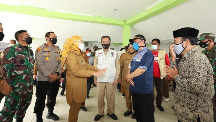 Pemerintah Kabupaten (Pemkab) Serang mendukung program pemerintah pusat dalam pelaksanaan Pemberlakuan Pembatasan Kegiatan Masyarakat (PPKM) skala mikro.