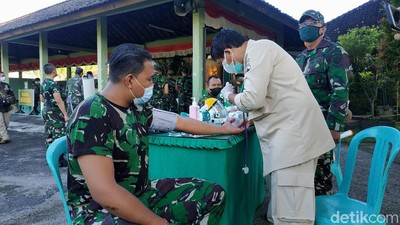 Momen 1.000 Personel Kodam Udayana Jalani Vaksinasi COVID-19