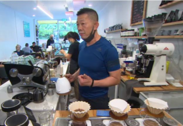 Salah satu kafe di Melbourne, Australia menawarkan harga kopi yang fantastis. Untuk satu cangkirnya dibanderol Rp 2,8 juta.