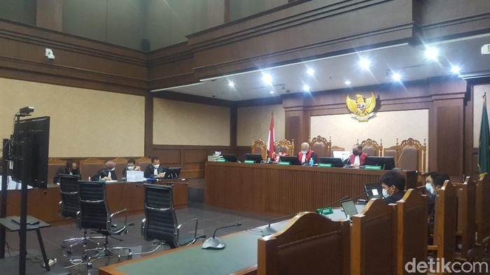 Sidang Nurhadi