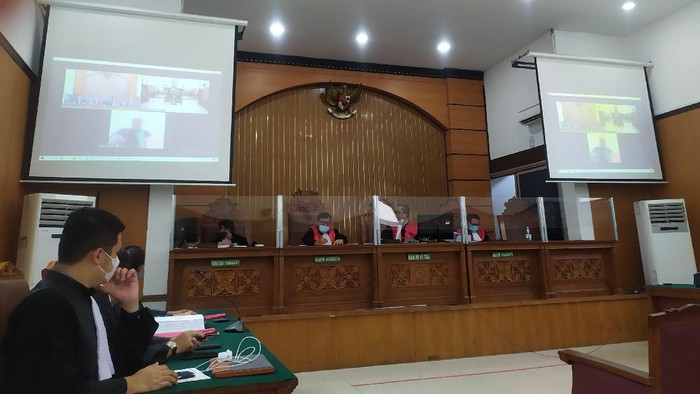 Suasana Sidang Dakwaan Gus Nur di PN Jaksel