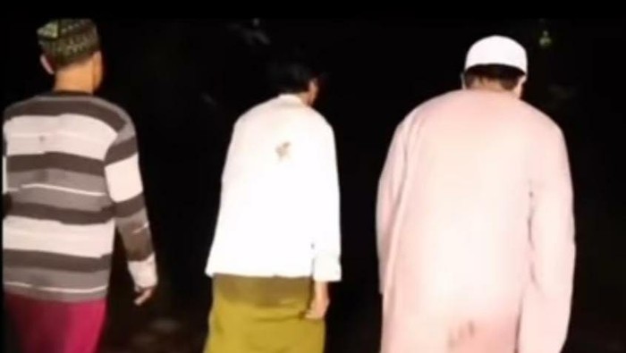 Tangkapan layar YouTube video  Gus Idris Ditembak