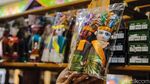 Cara Pedagang Suvenir di Kampung Betawi Bertahan Saat Pandemi