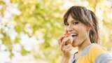 5 Alasan Makan Apel Bagus untuk Diet, Efektif Turunkan Berat Badan!