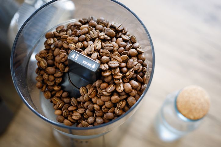7 Langkah Mudah Bikin Kopi Rumahan Seenak Buatan Kafe