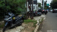 Rencana penataan trotoar itu diunggah di akun resmi media sosial Dinas Bina Marga DKI. Disebutkan rencana pengerjaan akan dimulai Mei 2021 dan target rampungnya Desember 2021.