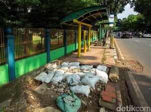 Bakal Ditata Pemprov DKI, Begini Kondisi Trotoar di Kebayoran Baru