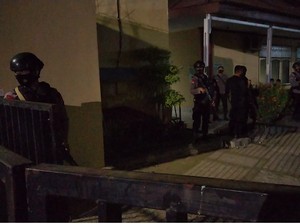 Baku Tembak dengan Kelompok MIT, Satu Anggota Polri Gugur