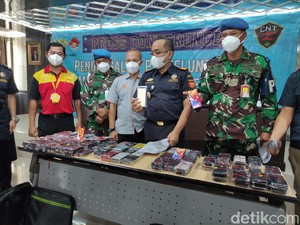 267 iPhone Ilegal dari Batam Senilai Rp 1,5 Miliar Gagal Masuk Surabaya