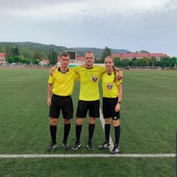 Sementara begini penampilan Ekaterina saat berada di lapangan bola. Gayanya sporty, tanpa makeup dan rambutnya yang dikepang. Kontras dengan penampilan kesehariannya. Foto: Dok. Instagram