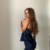 Ini wasit sepakbola yang sensasional, lantaran punya wajah cantik. Kenalan dengan sang wasit cantik bernama Ekaterina Kostyunina. Foto: Dok. Instagram