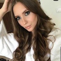 Wasit cantik 26 tahun itu kerap membuat sensasi di media sosialnya dengan menunggah foto-foto seksi di Instagram. Foto: Dok. Instagram