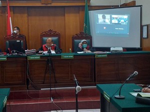 Pembobol Data Pribadi Denny Siregar Divonis 8 Bulan Penjara
