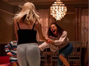 5 Hal Tentang Serial Ginny & Georgia yang Tayang di Netflix