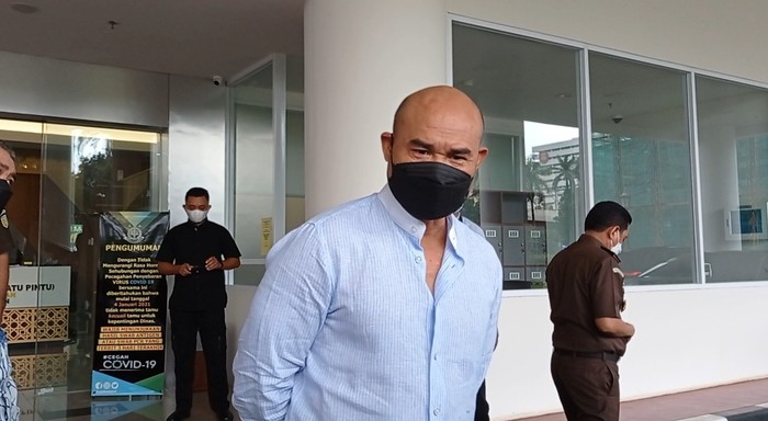Gubernur Nusa Tenggara Timur (NTT) Viktor Laiskodat di Kejagung (Foto: Wilda/detikcom)