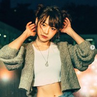 Lin Min Chen yang kini berkarier di Taiwan, lahir di Penang pada 1 Juni 1990. Selain piawai menyanyi, dia juga terjun ke dunia akting membintangi sejumlah film dan serial televisi di antaranya Prince of Wall, The Fatal Raid dan A Moment of Happiness. Foto: Instagram @ minchen333