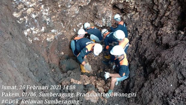 Luweng yang sempat hilang selama 93 tahun akhirnya ditemukan di Desa Sumberagung, Kecamatan Pracimantoro, Wonogiri. Foto : istimewa dari relawan Desa Sumberagung