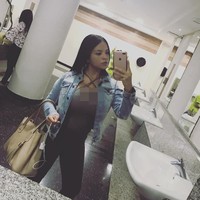 Karena penampilannya yang menarik, Mariana mendapat cukup banyak kesusahan. Aku beberapa kali harus ganti gym. Ada beberapa tetangga yang sudah menikah mulai menggangguku dan istri mereka ikut campur, kata Mariana. Foto: Instagram @mssmarianaxo