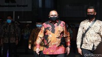 Yaqut keluar setelah melakukan pertemuan dengan KPK.