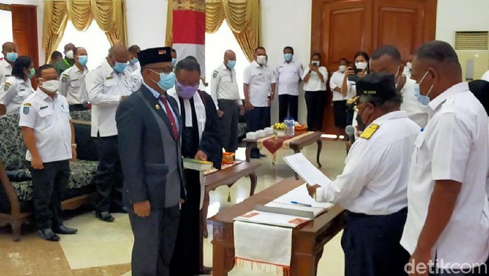 Pelantikan 4 Bupati di Papua