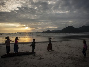 Pantai Selong Belanak, Surga Nan Indah di Lombok Tengah