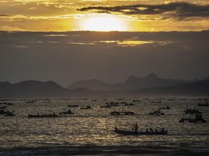 Pesona Pantai Selong Belanak, Mutiara dari Lombok Tengah