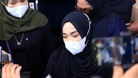 Meski begitu, Ririe Fairus tetap berkomunikasi dengan Ayus Sabyan untuk keperluan anak-anaknya. Foto: Noel/detikcom