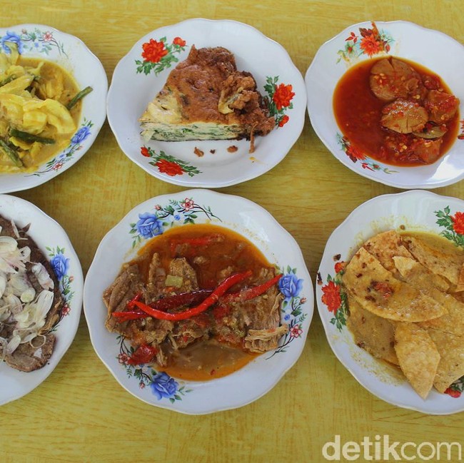 Tak Pernah Sepi! Ini 8 Restoran Padang Legendaris Favorit Warga Jakarta