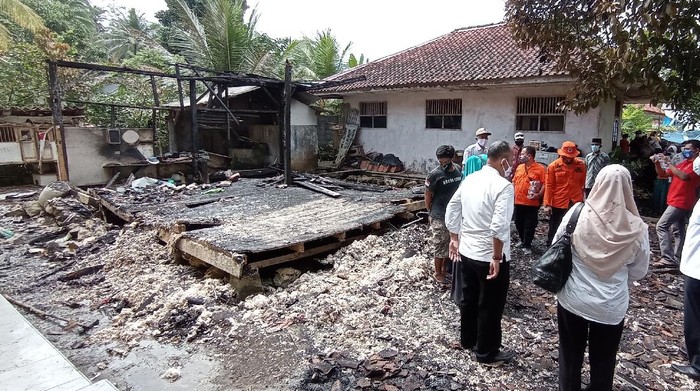 Rumah warga di Pangandaran ludes terbakar.