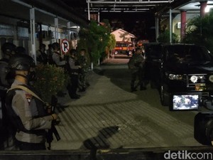 Satgas Madago Raya Baku Tembak Vs MIT di Poso, 1 Anggota Polri Gugur