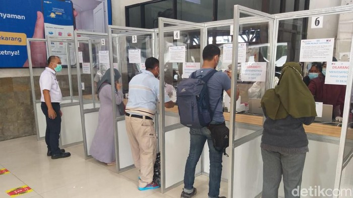 Di PT KAI Daop 8 Surabaya, tes GeNose C19 tidak hanya diterapkan di Stasiun Pasar Turi Surabaya. Tapi juga di Stasiun Surabaya Gubeng dan Stasiun Malang.
