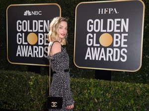Margot Robbie Buka Suara soal Kakinya yang Disukai Banyak Orang
