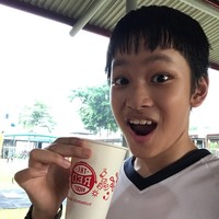 Wajah Azka waktu masih imut pun tak sulit untuk dibayangkan. Azka memang sudah cukup aktif di media sosial sejak kecil sehingga foto-foto jadulnya mudah ditemukan. Foto: Instagram @azkacorbuzier