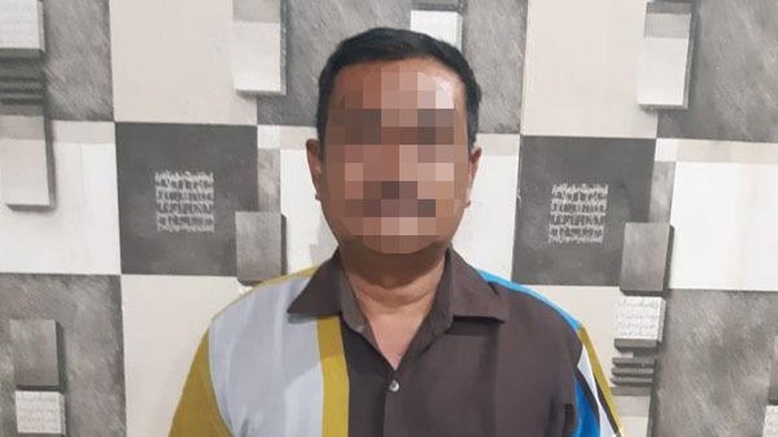 Ditreskrimsus Polda Sulawesi Utara (Sulut) berhasil mengamankan seorang pria tersangka kasus tindak pidana Informasi dan Transaksi Elektronik (ITE), berinisial MAB (58), warga Lolak, Bolaang Mongondow, Senin (01/03/2021) sore.