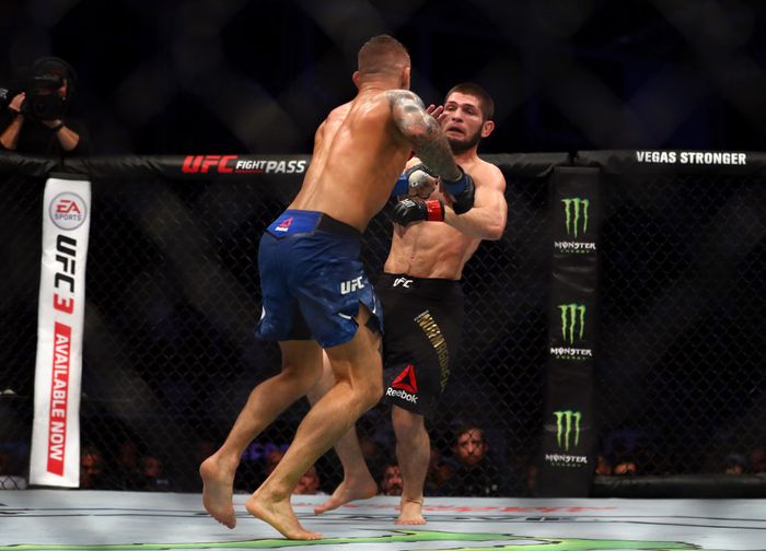 Dustin Poirier ABU DHABI, UNITED ARAB EMIRATES - SEPTEMBER 07: Khabib Nurmagomedov of Russia compete against Dustin Poirier of United States in their Lightweight Title Bout during the UFC 242 event at The Arena on September 07, 2019 in Abu Dhabi, United Arab Emirates. (Photo by Francois Nel/Getty Images)