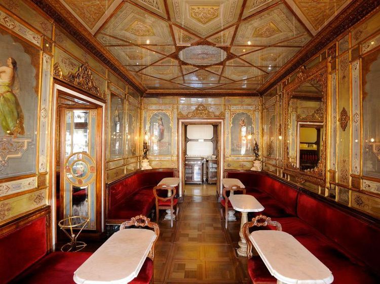 Foto: Kafe Tertua di Italia yang Terancam Tutup karena Corona