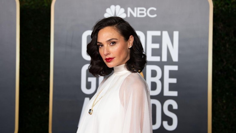 5 Tips Diet Gal Gadot untuk Tubuh Ramping dan Bugar 5 Tips Diet Gal Gadot untuk Tubuh Ramping dan Bugar
